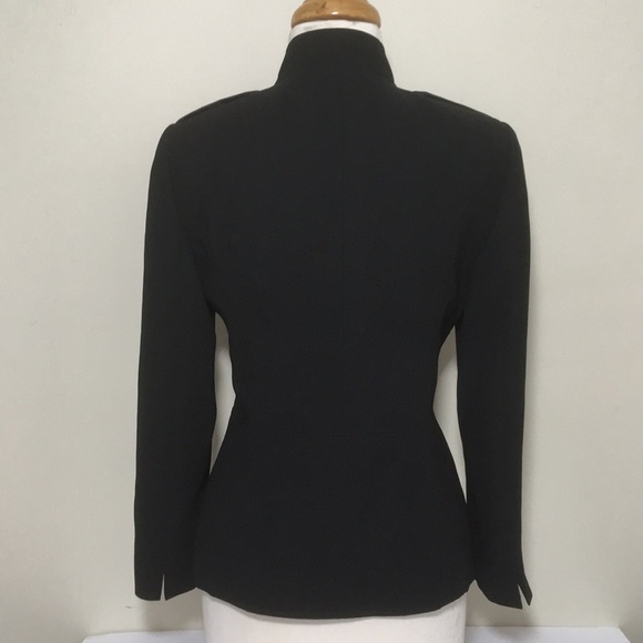 SOLD 🔥Tahari Arthur Levine Black Blazer Size 6P - Picture 3 of 4